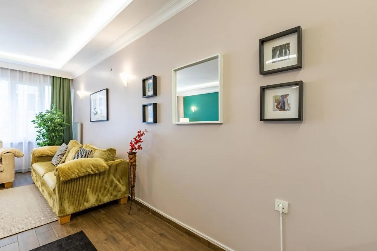 Sleek And Central Flat In Nisantasi Apartment Istanbul 0*,